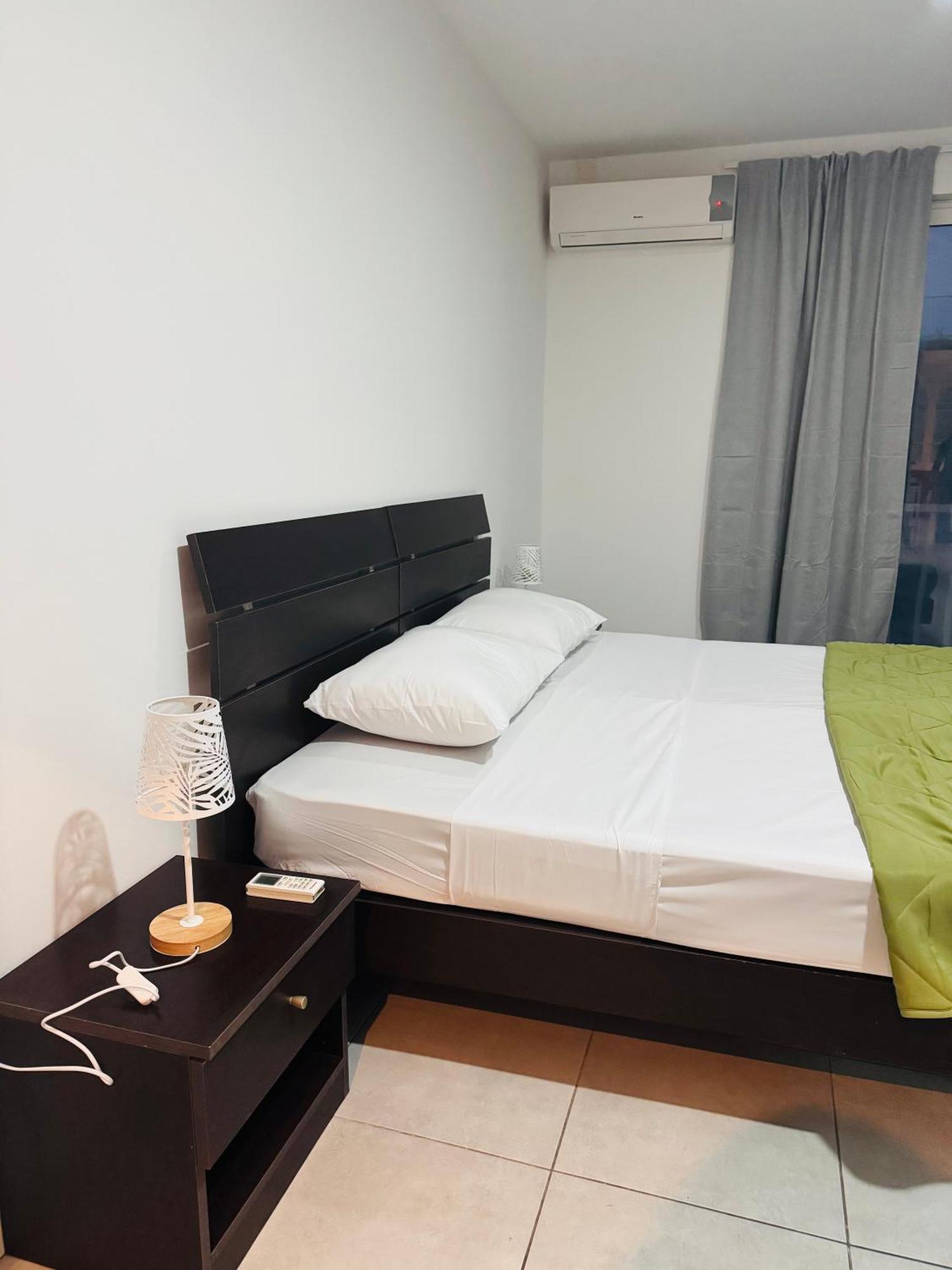 Specious In St Julians Appartement *