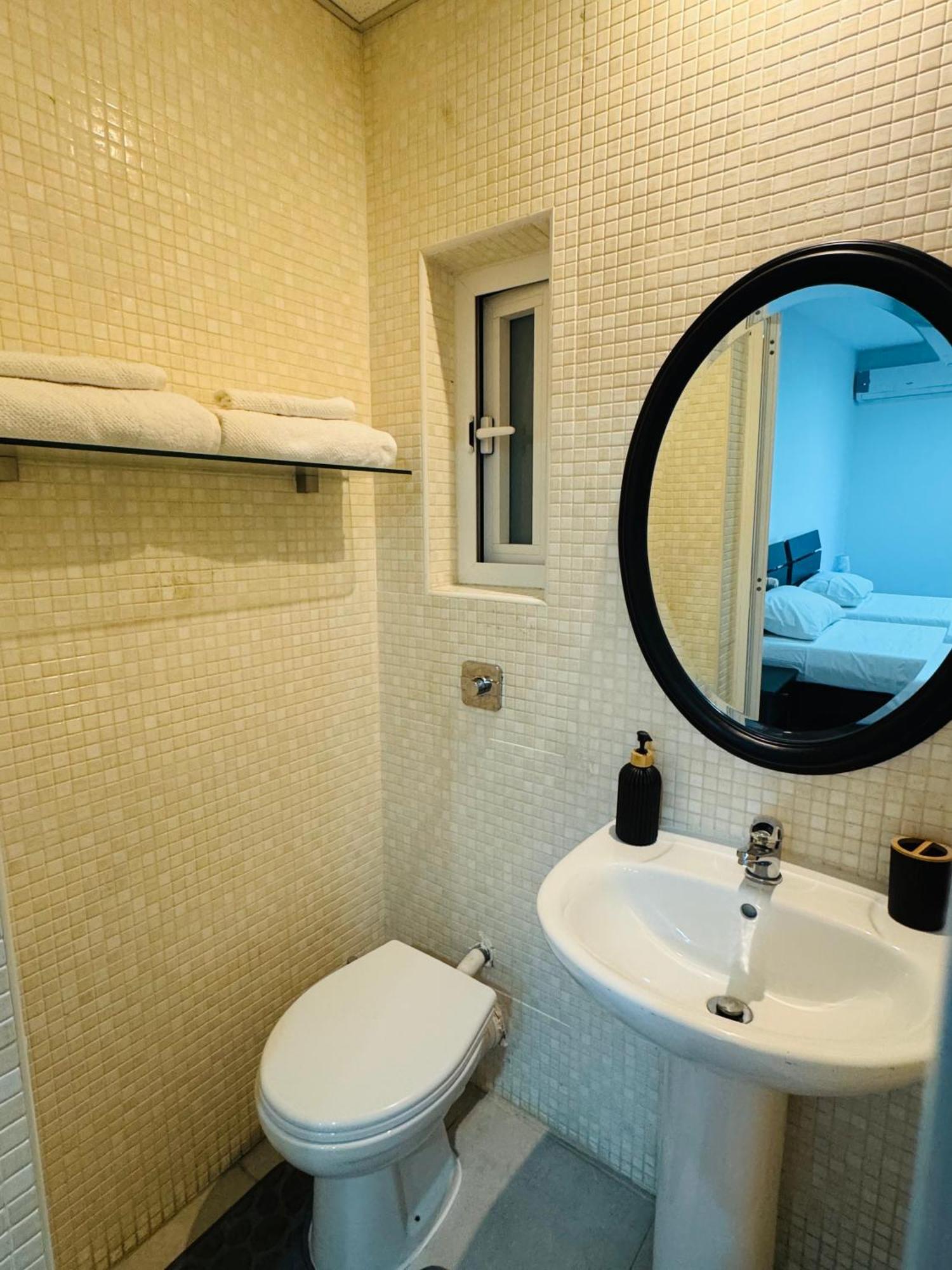 Specious In St Julians Appartement San Ġiljan