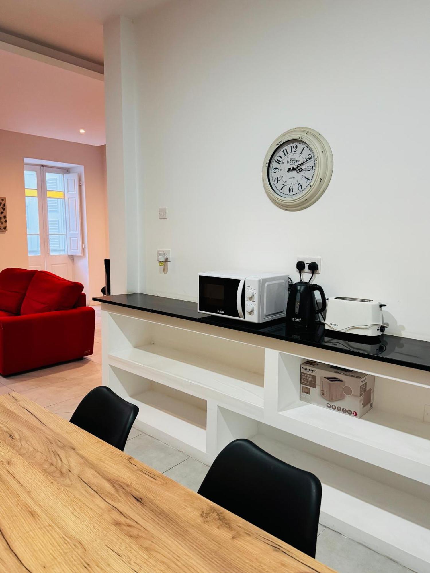 Specious In St Julians Апартаменты